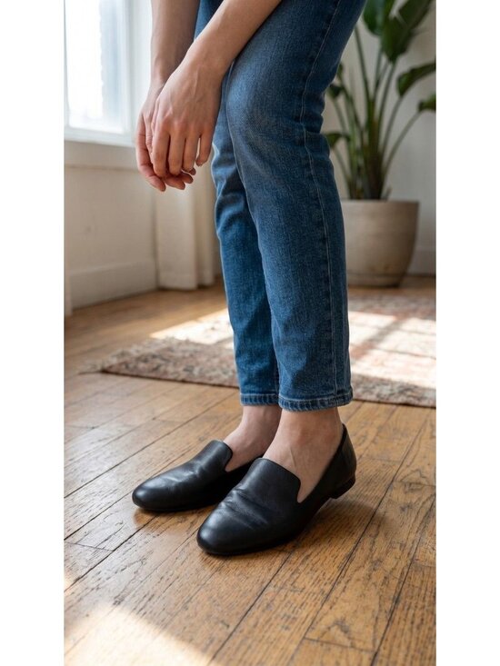 Birdies Shoes - Birdies Black Leather Quilted Insole Slip On Loafers Womens Size 8